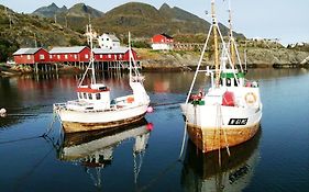 Tind Seaside Cabins